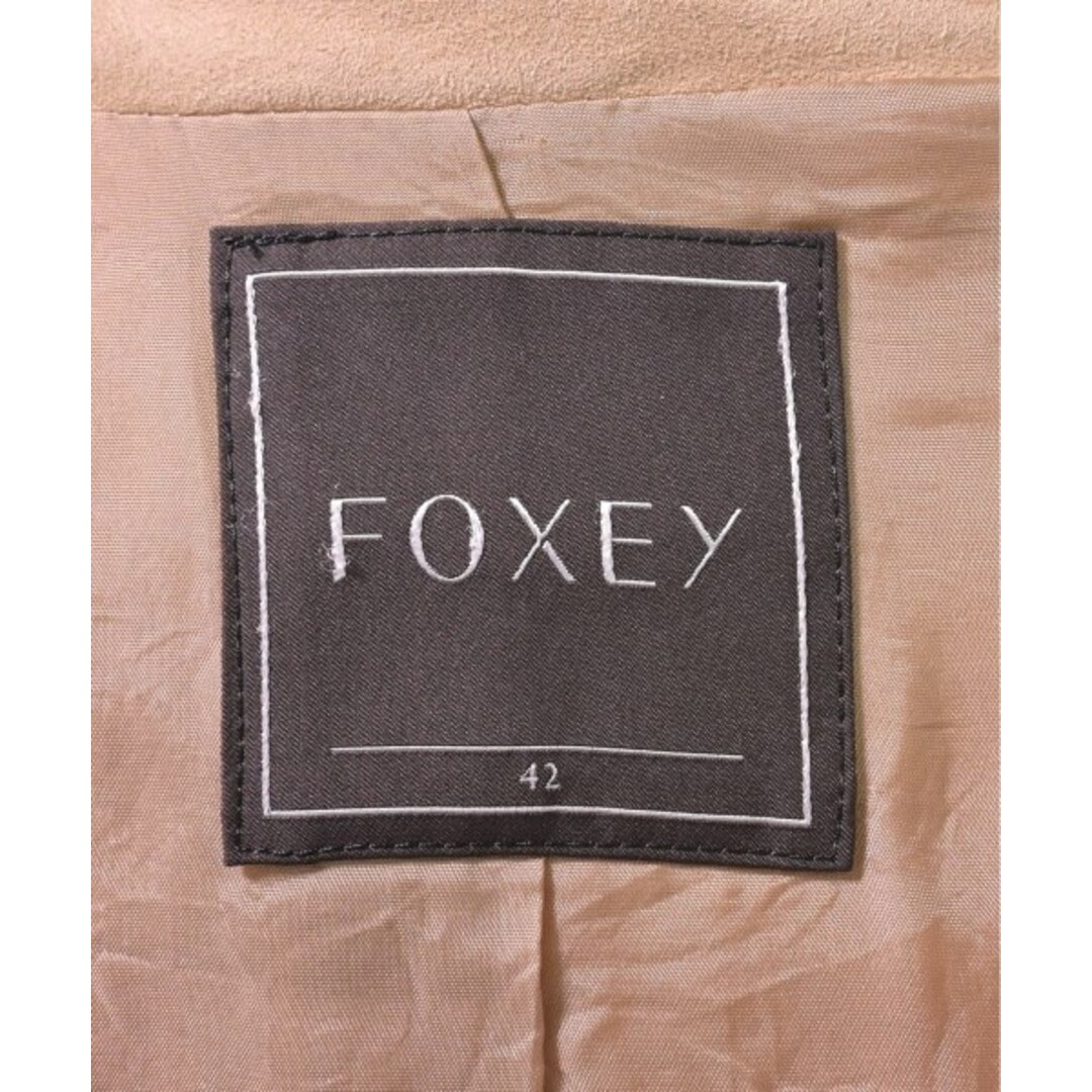 FOXEY(フォクシー)のFOXEY フォクシー コート（その他） 42(M位) ベージュ 【古着】【中古】 レディースのジャケット/アウター(その他)の商品写真