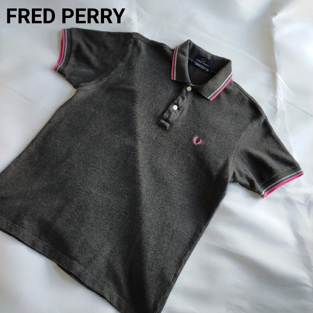 FRED PERRY(フレッドペリー)のFRED PERRY フレッドペリー ポロシャツ 刺繍ロゴ メンズのトップス(ポロシャツ)の商品写真