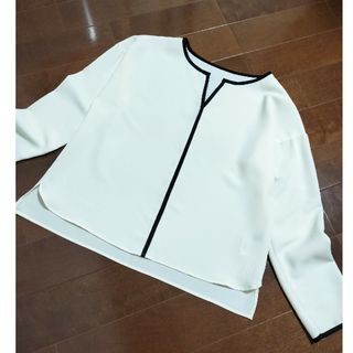 シップス(SHIPS)の【美品】SHIPS　シップス　バイカラー　プルオーバー　カットソー　ブラウス(カットソー(長袖/七分))