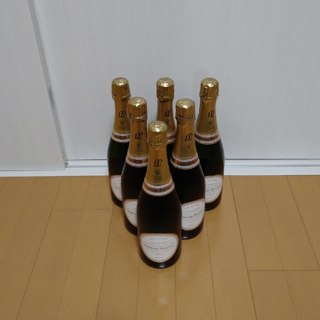シャンパン6本セット販売【ローランペリエ・ラ・キュヴェ
