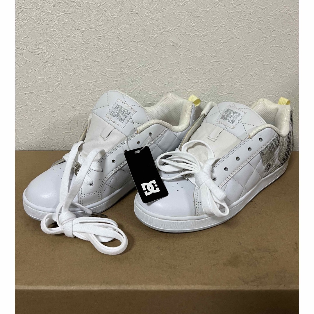 DCシュー スニーカー