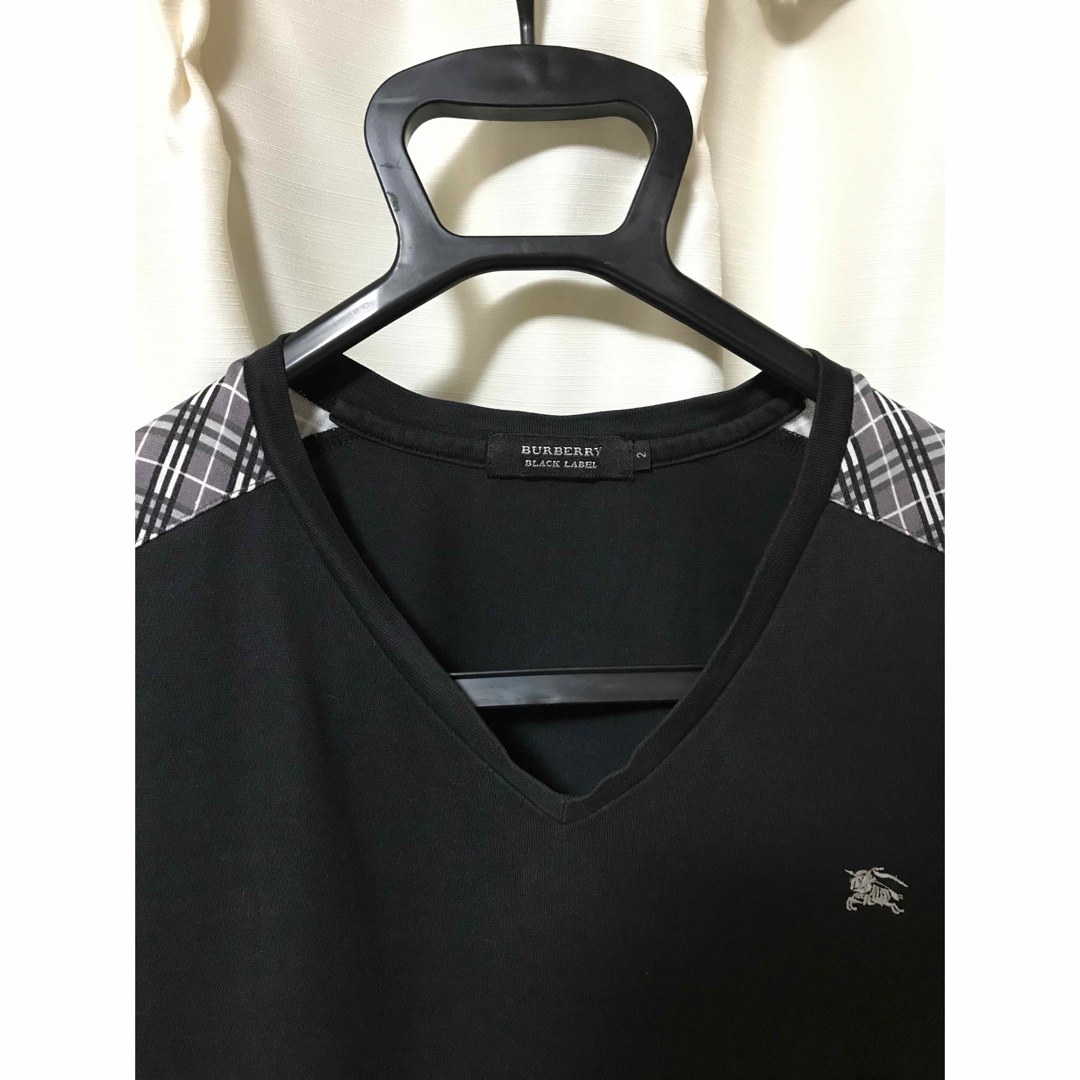 BURBERRY BLACK LABEL(バーバリーブラックレーベル)のバーバリーブラックレーベル　Vネック半袖tシャツ　サイズ2 ブラック　ホースロゴ メンズのトップス(Tシャツ/カットソー(半袖/袖なし))の商品写真