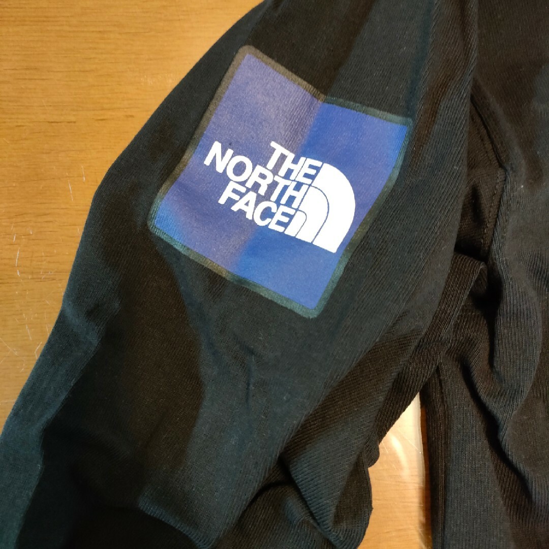 THE NORTH FACE(ザノースフェイス)の[中古品]ザ　ノース　フェイス　ロンティ　ロンT メンズのトップス(Tシャツ/カットソー(半袖/袖なし))の商品写真