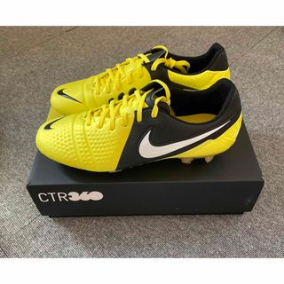 アイボリー×レッド Nike ナイキ CTR360マエストリⅢ FG(復刻版) 28.5cm