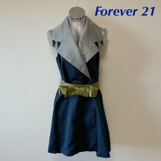 フォーエバートゥエンティーワン(FOREVER 21)のForever21 ネイビー ノースリーブ ワンピース 緑ウエストベルト(ひざ丈ワンピース)