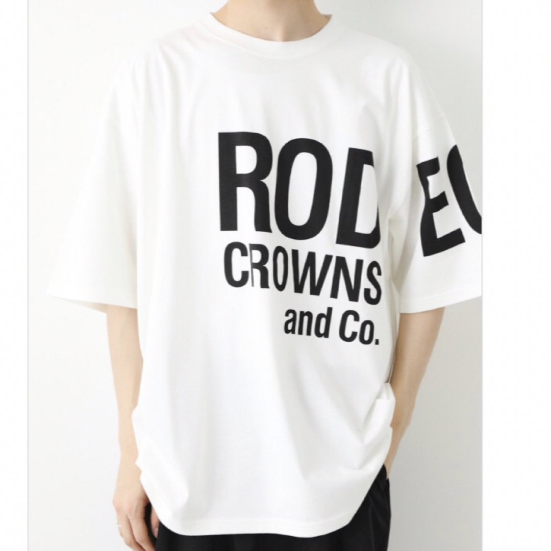 RODEO CROWNS WIDE BOWL(ロデオクラウンズワイドボウル)のロデオクラウンズ  Tシャツ　オーバーロゴ　M 新品未使用　タグ付 レディースのトップス(Tシャツ(半袖/袖なし))の商品写真