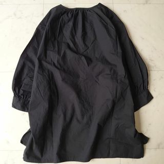 ウィムガゼット コットンギャザープルオーバー ボリュームスリーブ 胸元リボン F