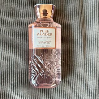 バスアンドボディーワークス(Bath & Body Works)のBath & Body Works シャワージェル PURE WONDER(ボディソープ/石鹸)