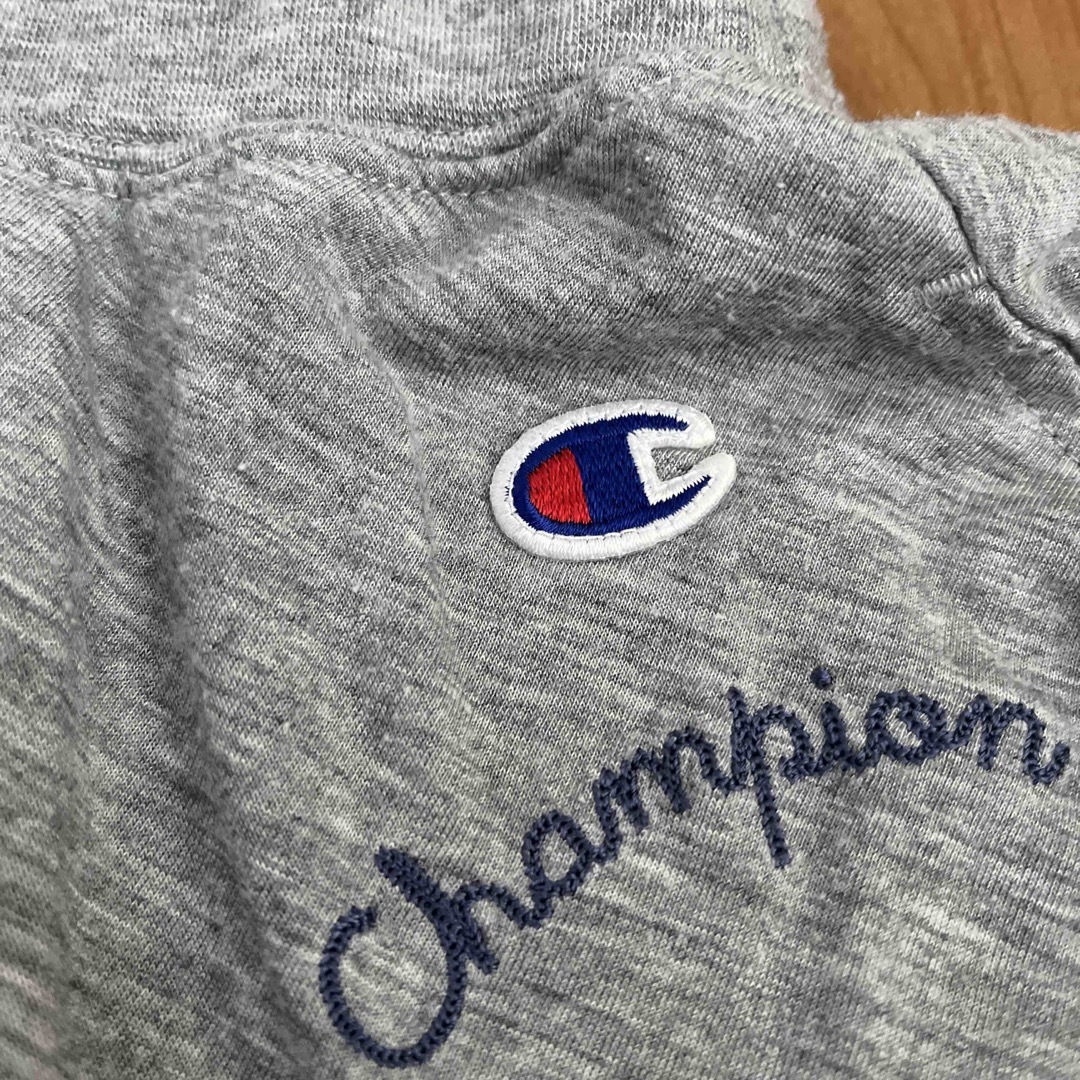 Champion(チャンピオン)のスカート　100 チャンピオン キッズ/ベビー/マタニティのキッズ服女の子用(90cm~)(スカート)の商品写真