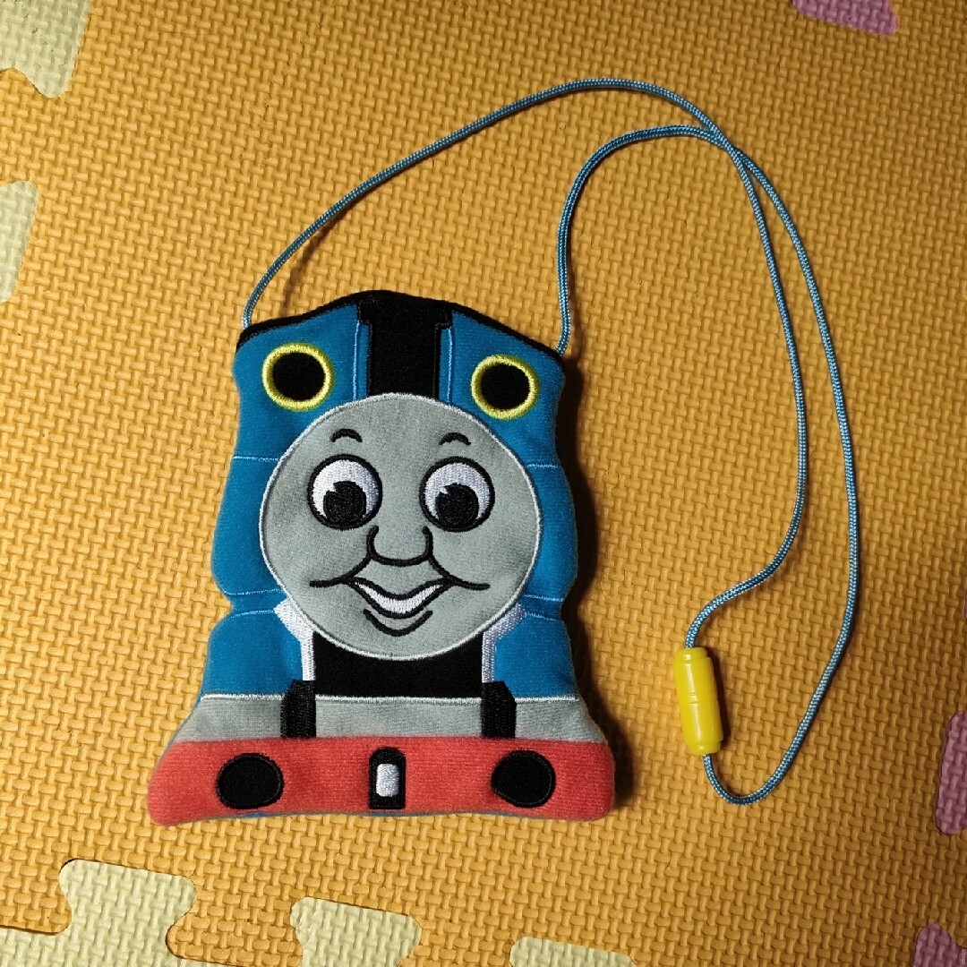 THOMAS(トーマス)のトーマス　ポシェット キッズ/ベビー/マタニティのおもちゃ(電車のおもちゃ/車)の商品写真