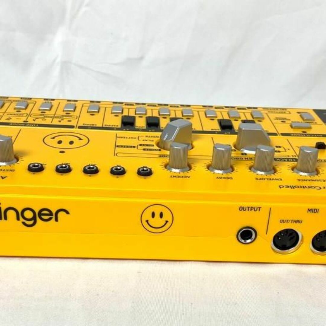 behringer - 美品 BEHRINGER リズムマシン TD-3-FIM シーケンサーの