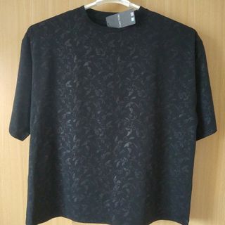 ビッグサイズ　新品　4L　メンズ　半袖Tシャツ ブラック　唐草模様　クルーネック(Tシャツ/カットソー(半袖/袖なし))