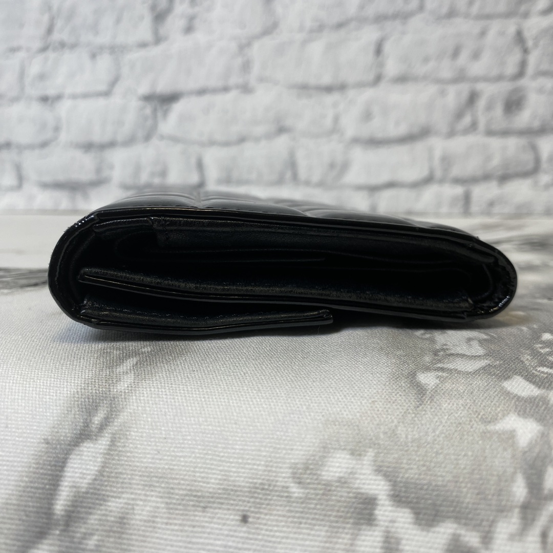 シャネル　チョコバー　パテントレザー　三つ折り財布　ブラック　A-0841