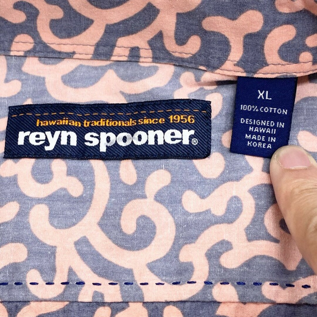 US レインスプーナー reyn spooner アロハシャツ 半袖 総柄 リバースプリント ワンポイント ロゴ 刺繍 サイズ：メンズ XL ビッグサイズ ネイビー×ピンク系