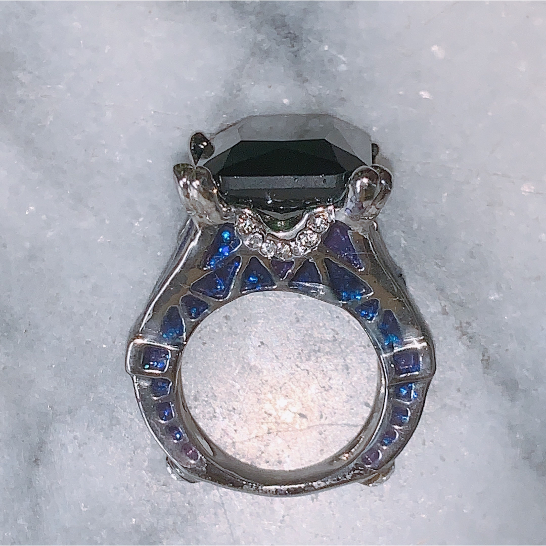 新品未使用 スクエア ガラスストーン モザイク柄 リング 指輪 エメラルドカラー レディースのアクセサリー(リング(指輪))の商品写真