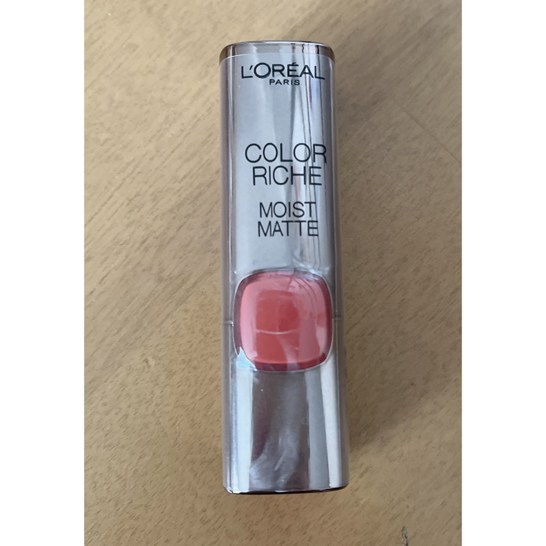 新品L'OREALカラーリッシュモイストマット C511 コスメ/美容のベースメイク/化粧品(口紅)の商品写真