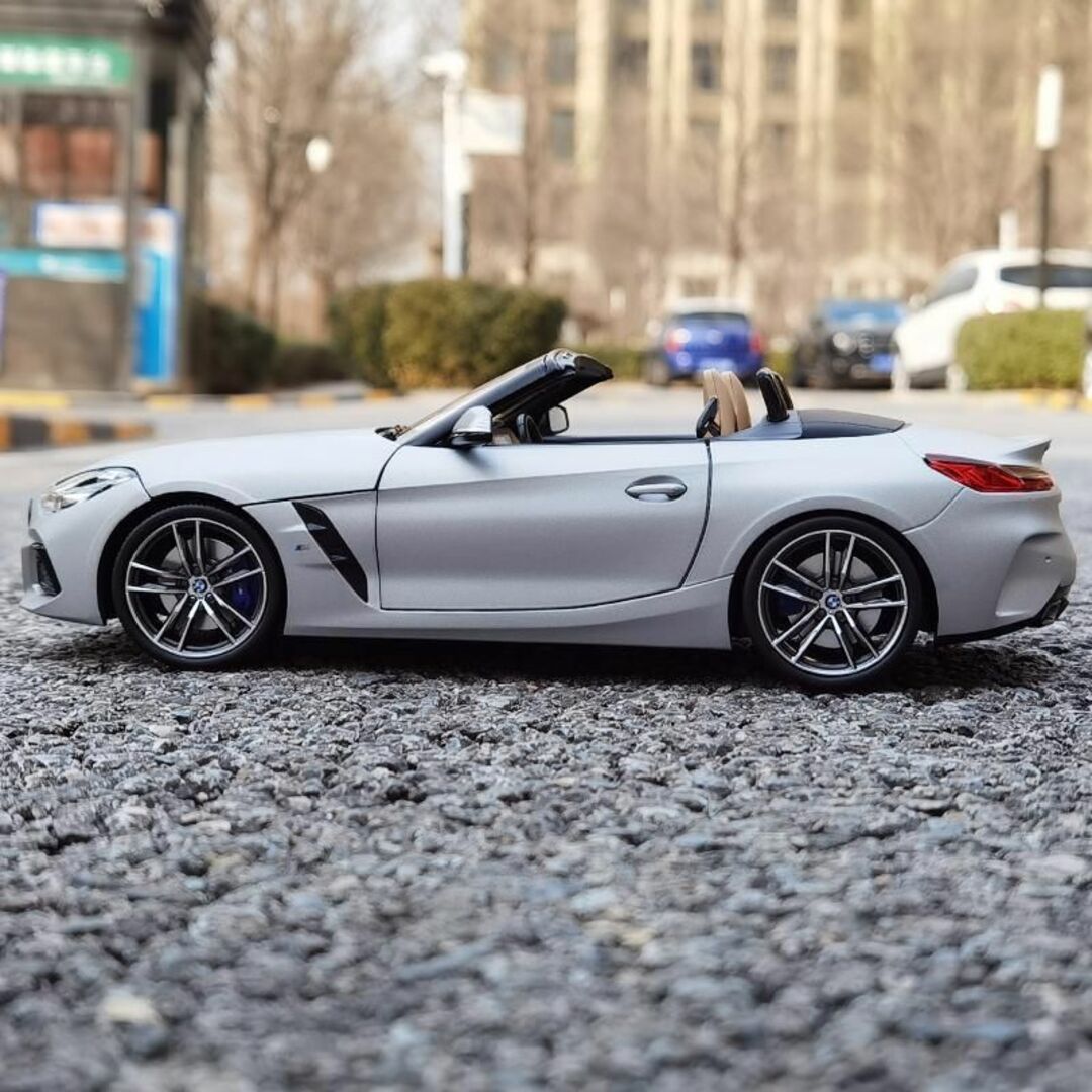 ミニカー ノレブ 1/18 BMW Z4 シルバー