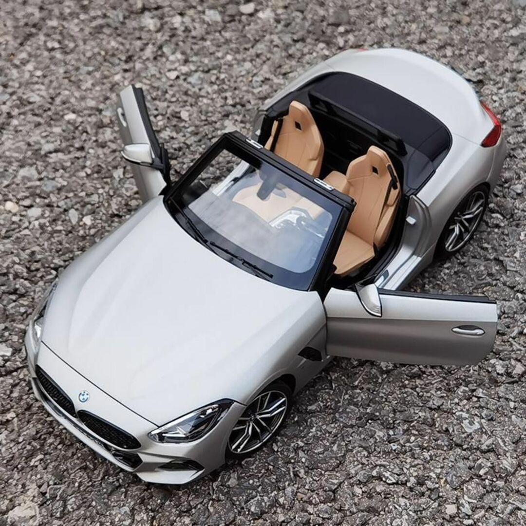 ミニカー ノレブ 1/18 BMW Z4 シルバー