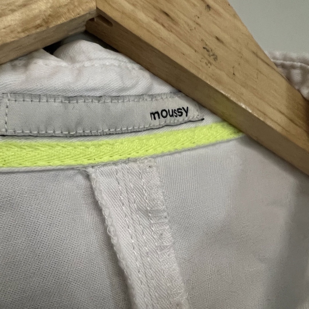 moussy(マウジー)のマウジー　ドルマンダメージオーバーシャツ レディースのトップス(シャツ/ブラウス(長袖/七分))の商品写真