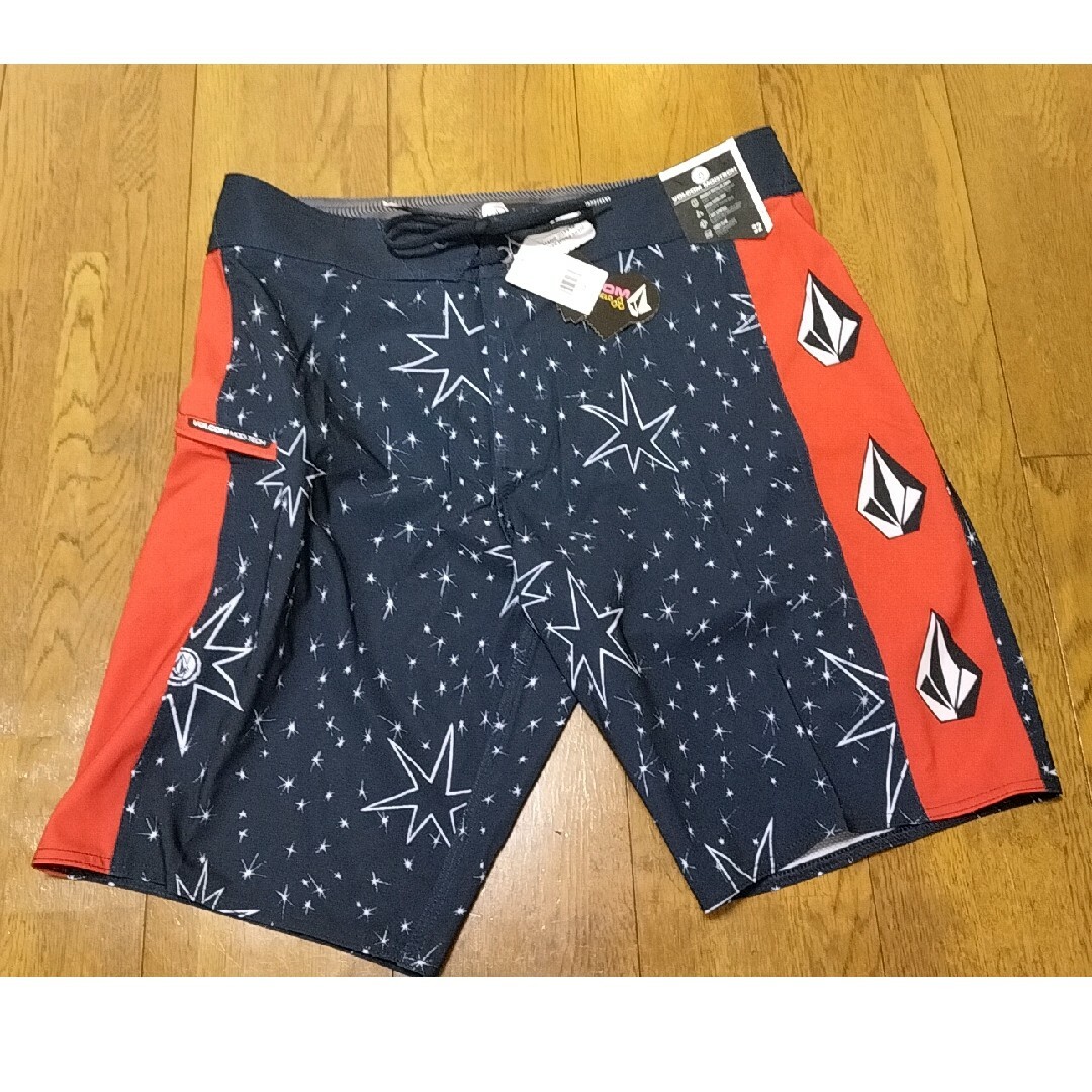 volcom(ボルコム)のボルコム サーフパンツ ショートパンツ 32 Lサイズ LLサイズ 新品 ハーフ メンズの水着/浴衣(水着)の商品写真