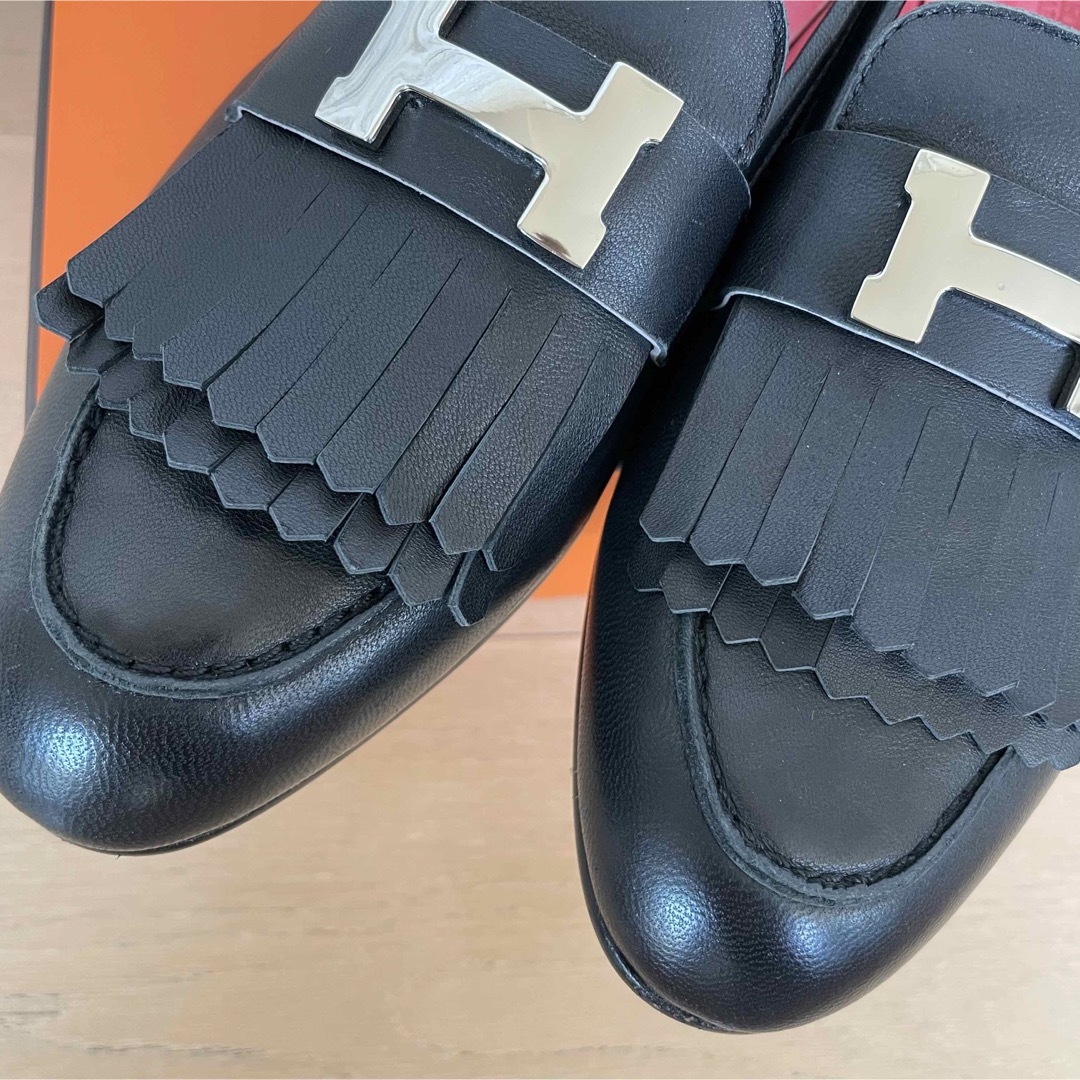 Hermes(エルメス)の★専用ページ★エルメス　モカシン　ローファー　ブラック　黒　シルバー金具 レディースの靴/シューズ(ローファー/革靴)の商品写真