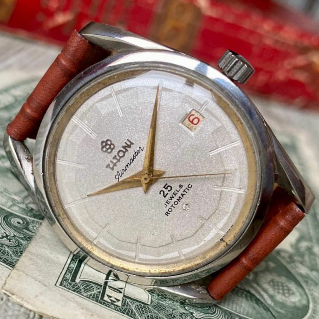 【レトロな雰囲気】チトニ メンズ腕時計 ホワイト 自動巻き ヴィンテージ