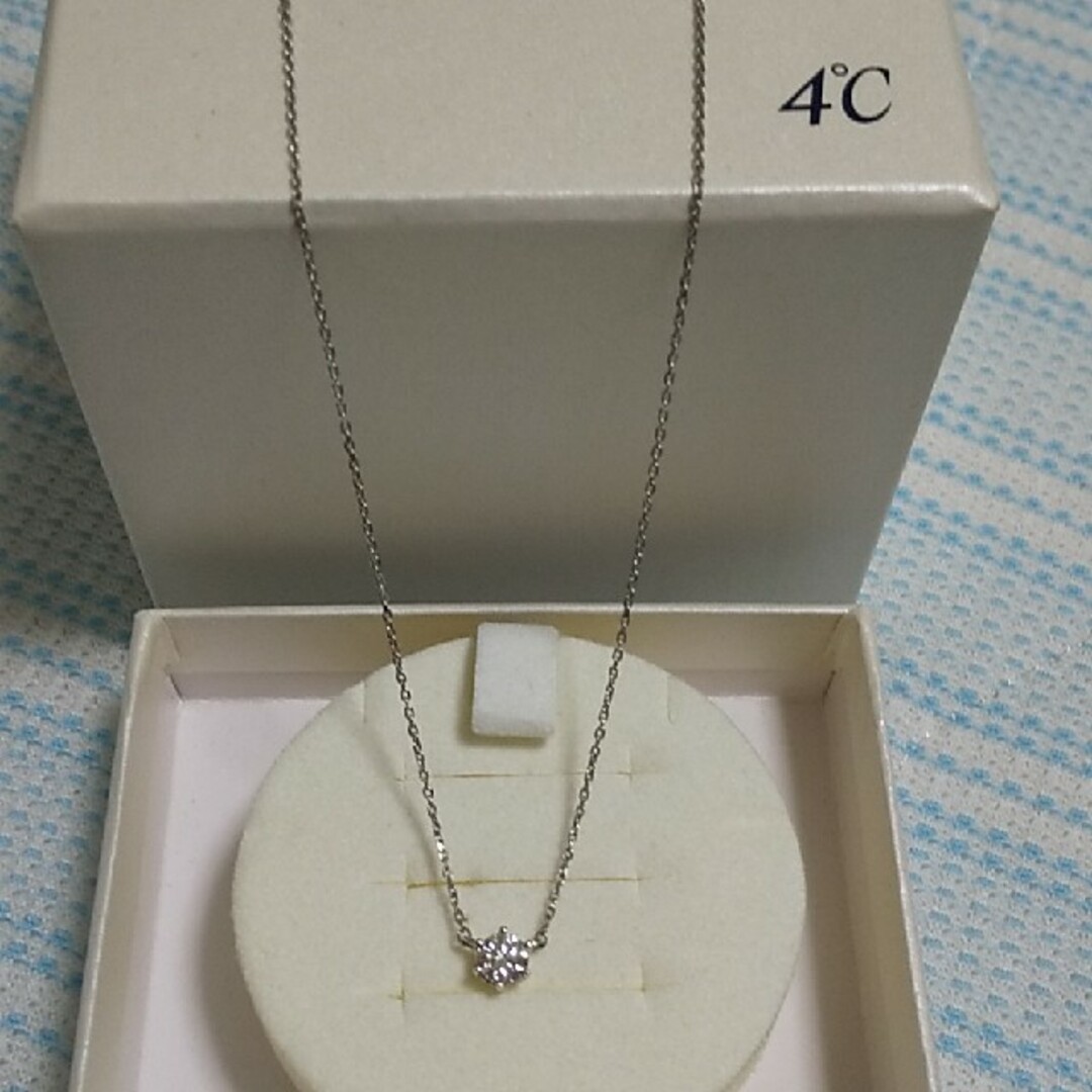 4℃　ヨンドシー　天然ダイヤモンドネックレス　K18YG ご希望の方に4℃の箱