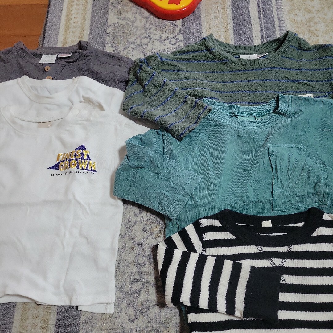 ZARA KIDS(ザラキッズ)のZARA BREEZE petit main 80 長袖、半袖まとめ売り キッズ/ベビー/マタニティのキッズ服男の子用(90cm~)(Tシャツ/カットソー)の商品写真