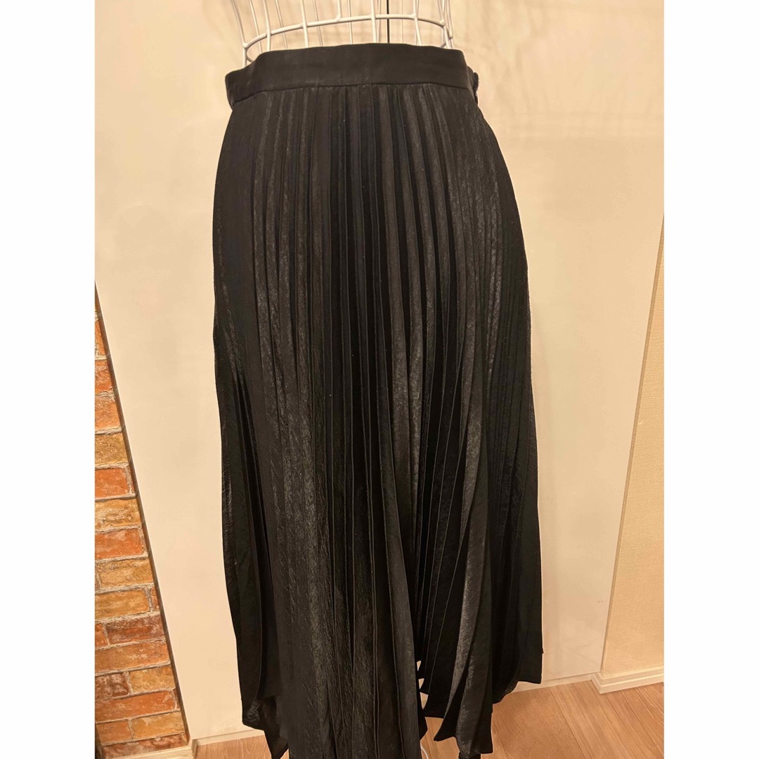 moussy(マウジー)のmoussy ZIGZAG HEM PLEATSスカート レディースのスカート(ロングスカート)の商品写真