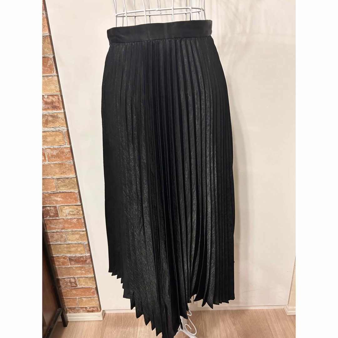 moussy(マウジー)のmoussy ZIGZAG HEM PLEATSスカート レディースのスカート(ロングスカート)の商品写真