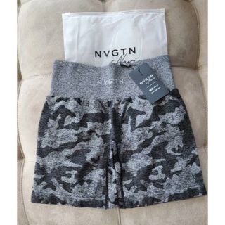 ルルレモン(lululemon)の【新品未使用】nvgtn camo short leggings(レギンス/スパッツ)