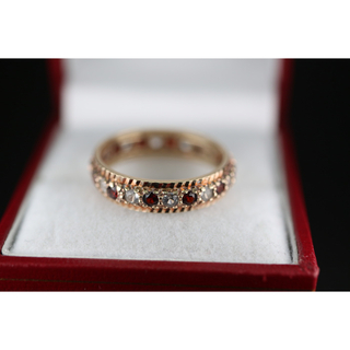 絶品 英国 ビンテージ レディース ゴールド 指輪 ガーネット 375 J115(リング(指輪))