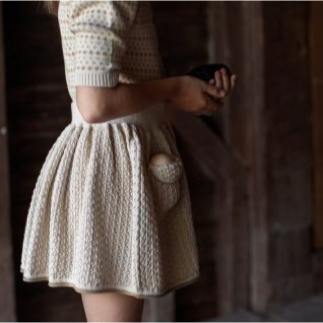 またこちらは海外製品ですのでsoor ploom knit skirt 4y