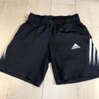 アディダス(adidas)のadidas短パン　140cm Tシャツセット専用(パンツ/スパッツ)