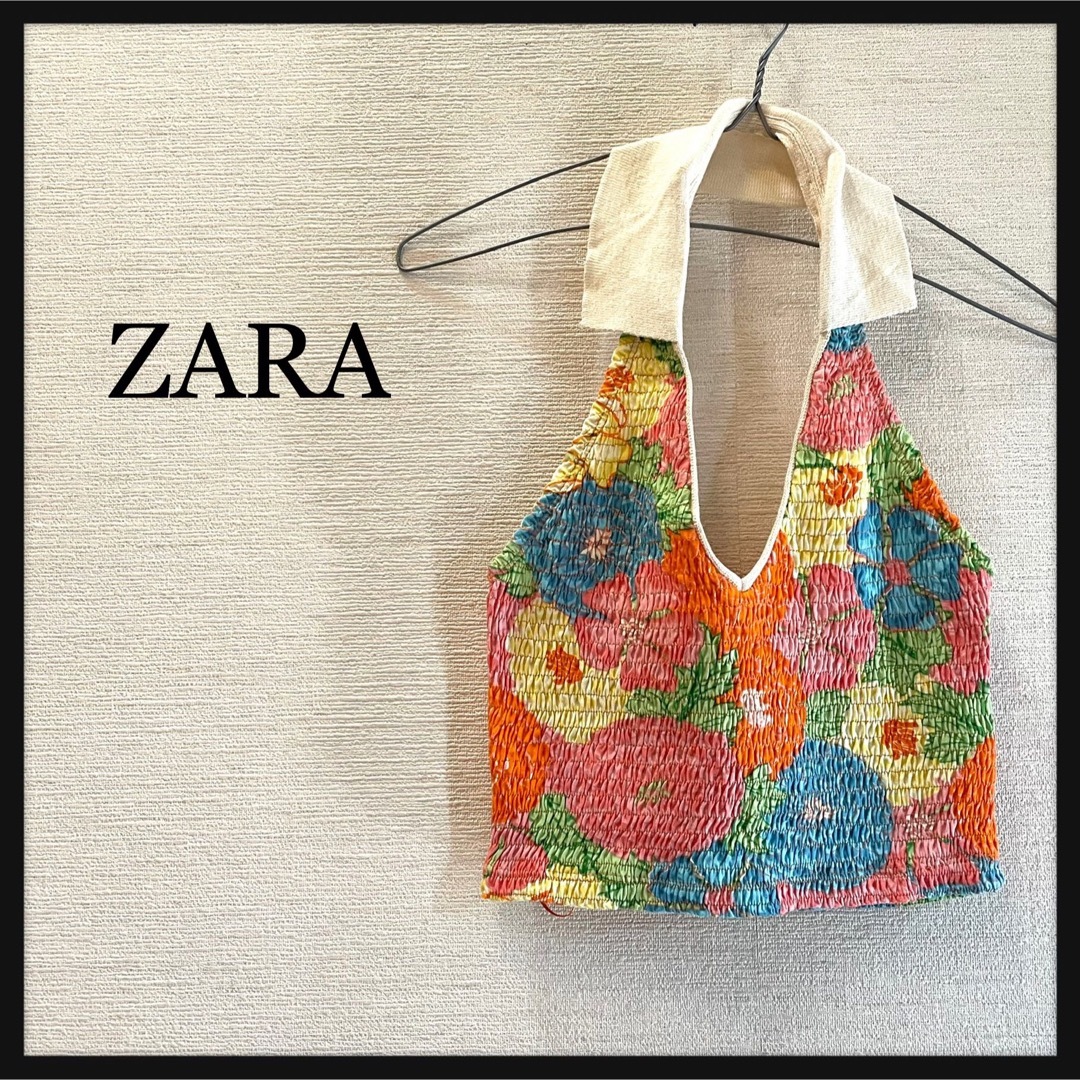 ZARA(ザラ)の新品　ZARA  ホルダートップ　クロップド　フラワー  レディースのトップス(ホルターネック)の商品写真