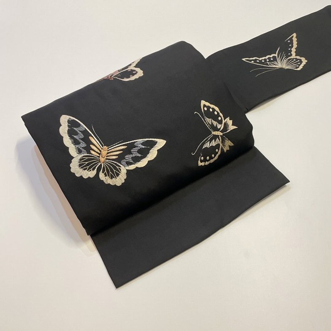 ☆アンティーク 名古屋帯 黒 蝶々 刺繍☆ r775の通販 by 花緒 ☆アンティーク 名古屋帯 黒 蝶々 刺繍☆ r775の通販 by 花緒