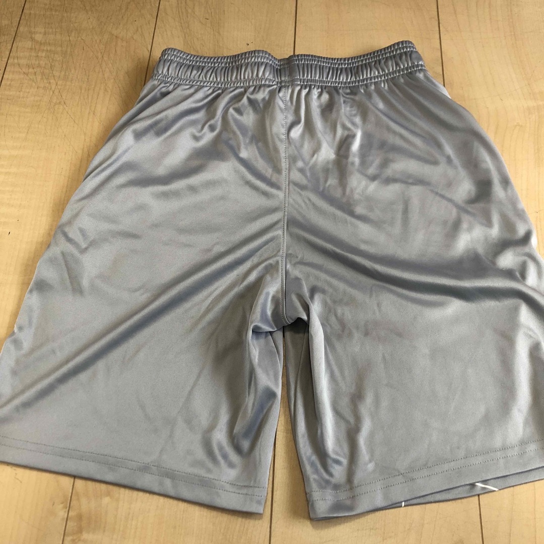 UNDER ARMOUR(アンダーアーマー)のアンダーアーマーYMD短パン キッズ/ベビー/マタニティのキッズ服男の子用(90cm~)(パンツ/スパッツ)の商品写真