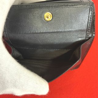 PRADA - プラダ 三つ折り財布 パテントレザー ブラックの通販 by がる