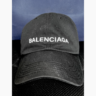 バレンシアガバッグ(BALENCIAGA BAG)のBALENCIAGA ロゴデザイン　キャップ(キャップ)