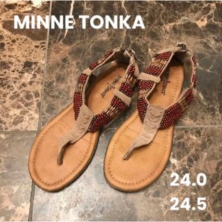 ミネトンカ(Minnetonka)のミネトンカ　ビーズ刺繍　エスニックサンダル　トングタイプ　24.0  24.5(サンダル)