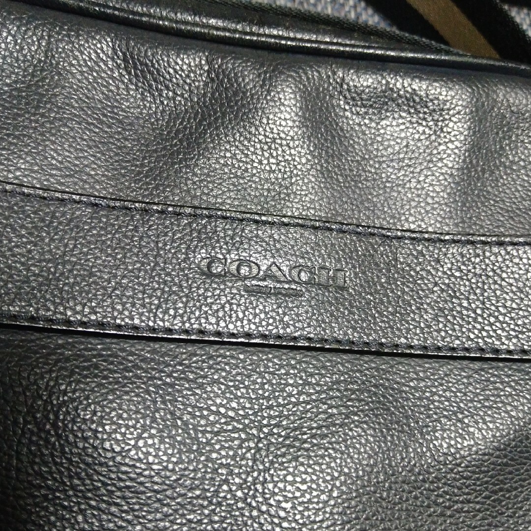 COACH(コーチ)の【値下済】COACH F54782 レザー ショルダーバッグ ネイビー USED メンズのバッグ(ショルダーバッグ)の商品写真