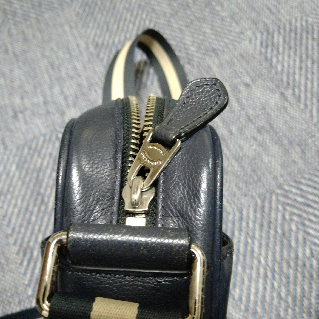 COACH(コーチ)の【値下済】COACH F54782 レザー ショルダーバッグ ネイビー USED メンズのバッグ(ショルダーバッグ)の商品写真