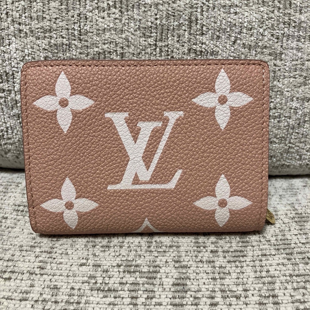 LOUIS VUITTON 財布　ポルトフォイユ・クレア　正規品　箱付き