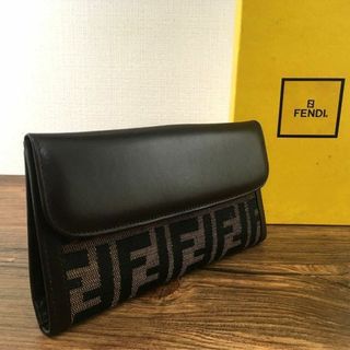 FENDI フェンディ ズッカ 財布 ハーフムーン ラウンド ヴィンテージ