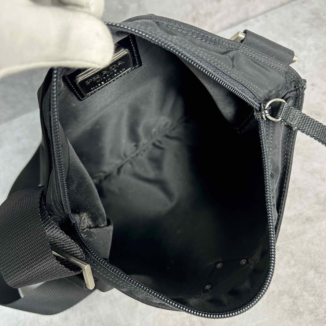 良品】PRADA プラダ ショルダーバッグ 三角ロゴ ナイロン 黒