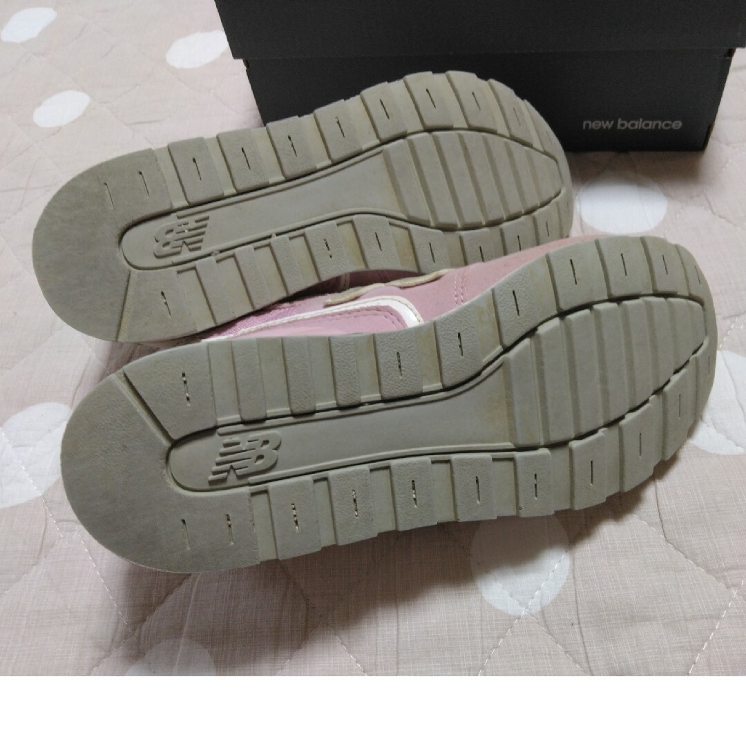 996（New Balance）(キュウキュウロク)のニューバランス　996　22センチ　キッズシューズ キッズ/ベビー/マタニティのキッズ靴/シューズ(15cm~)(スニーカー)の商品写真