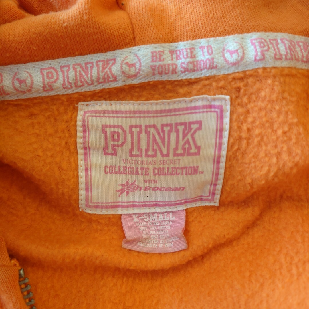PINK ジップパーカー　オレンジ　プリント レディースのトップス(パーカー)の商品写真