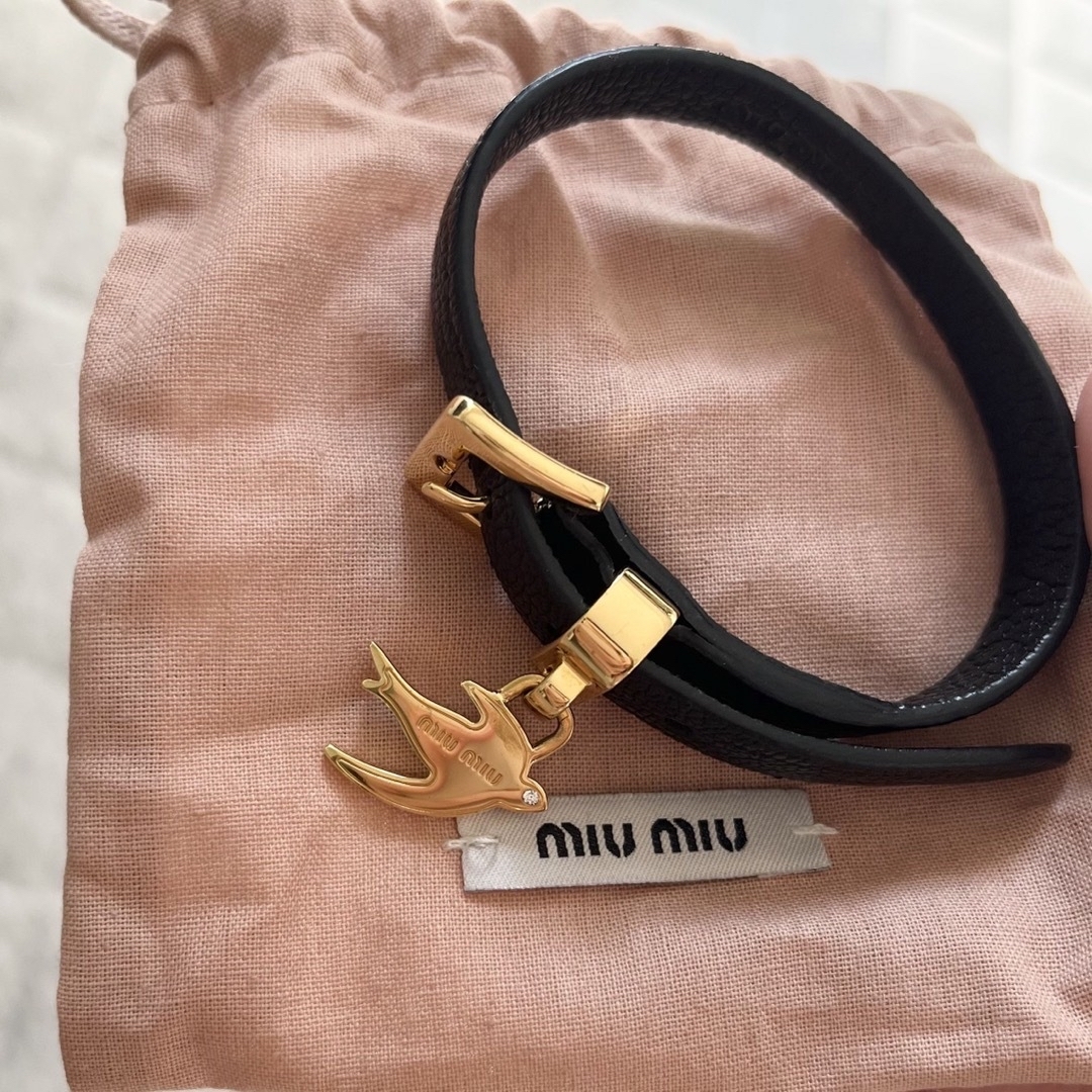【お値下げ】miumiu ブレスレット 保存袋付き ブラック | フリマアプリ ラクマ