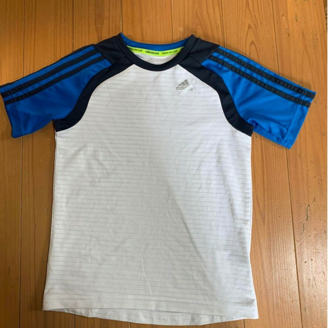 adidas(アディダス)のadidas キッズ150  Tシャツ キッズ/ベビー/マタニティのキッズ服男の子用(90cm~)(Tシャツ/カットソー)の商品写真