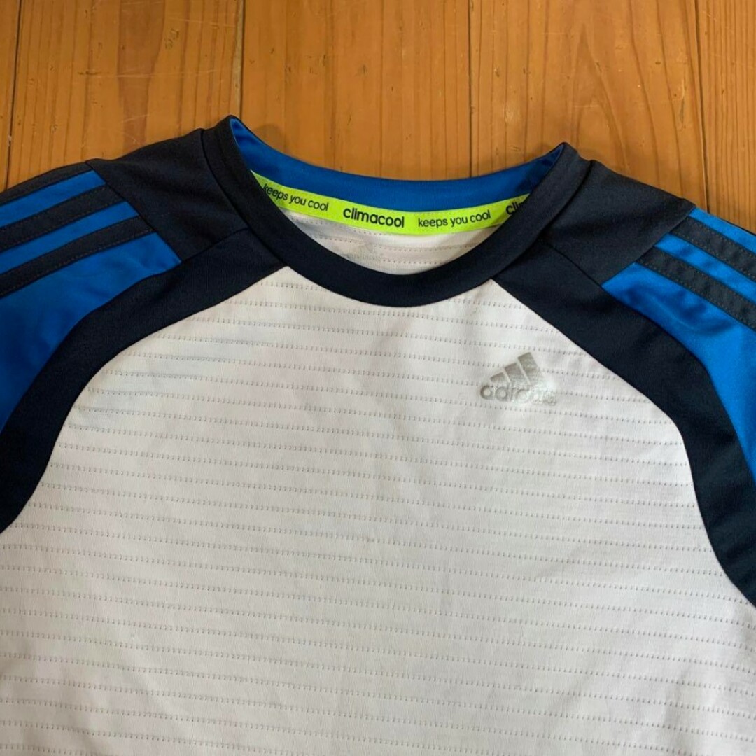 adidas(アディダス)のadidas キッズ150  Tシャツ キッズ/ベビー/マタニティのキッズ服男の子用(90cm~)(Tシャツ/カットソー)の商品写真